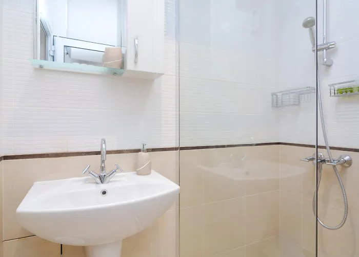 Spacious - Philadelphia Sofia