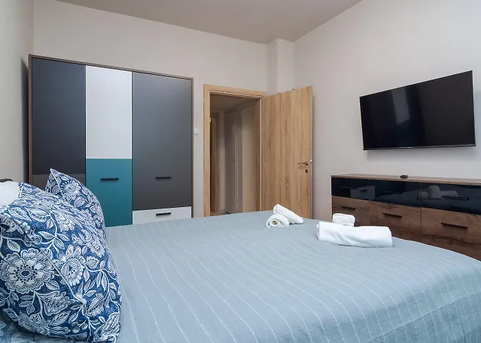 Spacious - Philadelphia