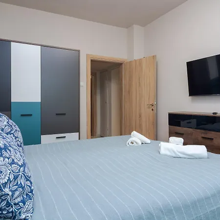 Spacious - Philadelphia