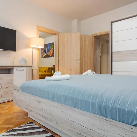 Spacious - Philadelphia Apartament