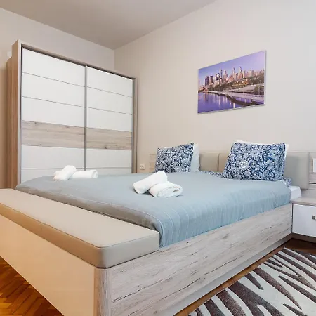 Spacious - Philadelphia